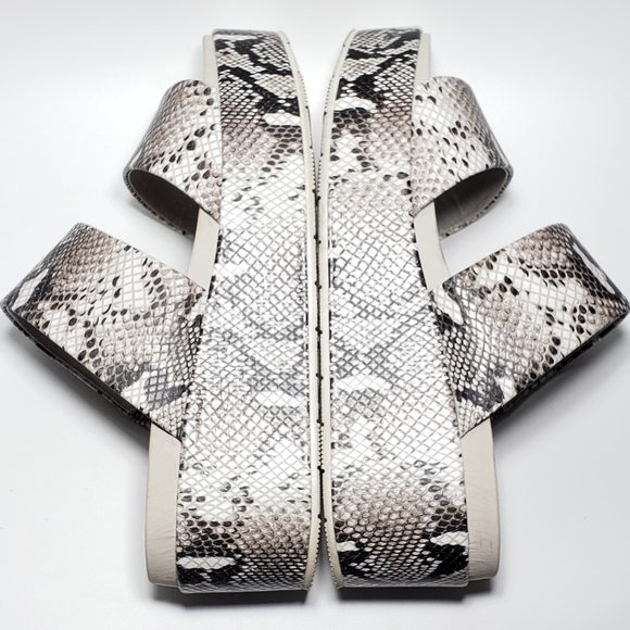 J/Slides Gray Snake Print Double Strap Platform Sandal Wedge Sz 8.5 Travel Beach - Picture 3 of 14